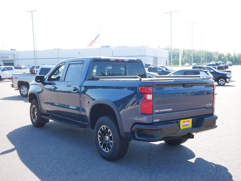 Used 2022 Chevrolet Silverado 1500 ZR2 w/ Technology Package AWD/4WD image 5