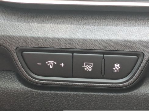 New 2026 Kia Carnival EX FWD image 31