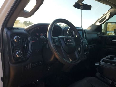 Used 2023 GMC Sierra 3500 Pro w/ Convenience Package image 19