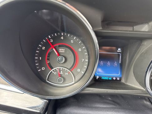 Used 2015 Chevrolet SS image 12