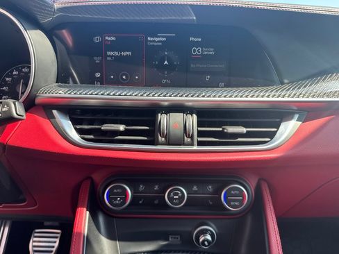 Used 2020 Alfa Romeo Stelvio Ti Sport AWD/4WD image 43