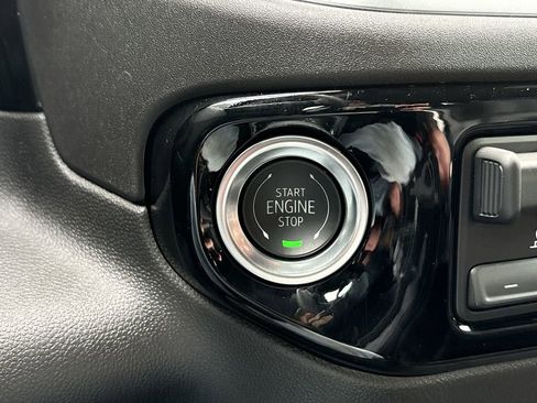 New 2025 Chevrolet Silverado 1500 LT image 19