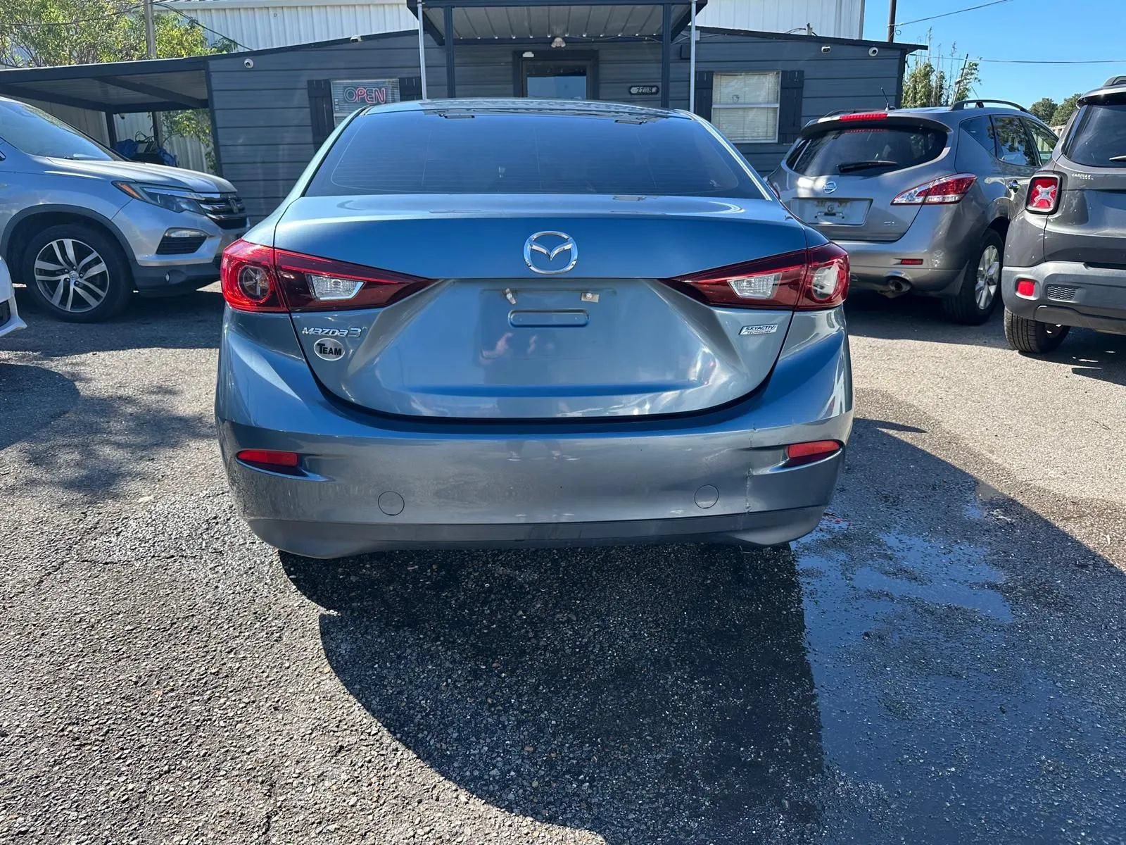Used 2015 MAZDA MAZDA3 i SV FWD image 7