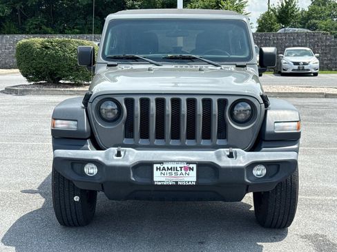 Used 2018 Jeep Wrangler Unlimited Sport image 28