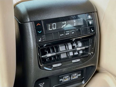 Used 2021 Jeep Grand Cherokee L Limited RWD image 26