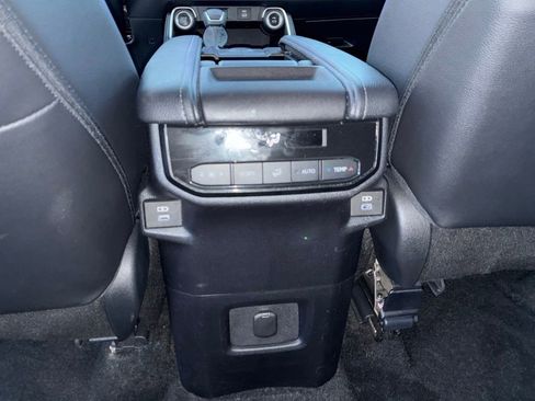 Used 2025 Toyota Grand Highlander AWD image 21