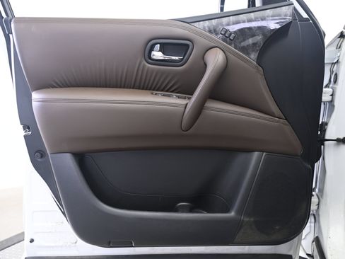 Used 2021 Nissan Armada Platinum w/ Captain's Chairs Package AWD/4WD image 27