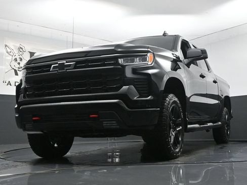 New 2026 Chevrolet Silverado 1500 LT Trail Boss w/ LPO, Dark Essentials Package AWD/4WD image 4