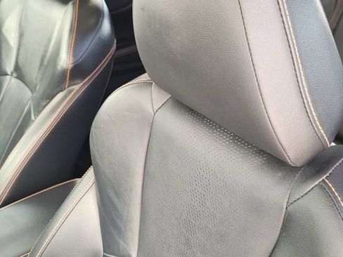 Used 2019 Subaru Crosstrek 2.0i Limited w/ Moonroof Package w/Navigation AWD/4WD image 15