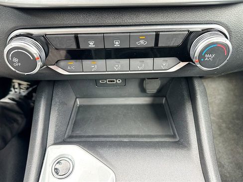 Used 2025 Nissan Altima 2.5 SV image 20