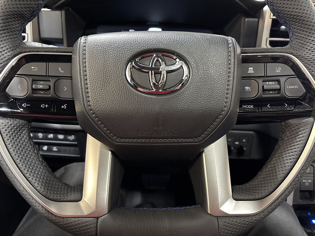 New 2026 Toyota Tundra Platinum AWD/4WD image 17