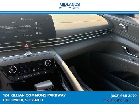 Used 2023 Hyundai Elantra SEL w/ Convenience Package FWD image 21