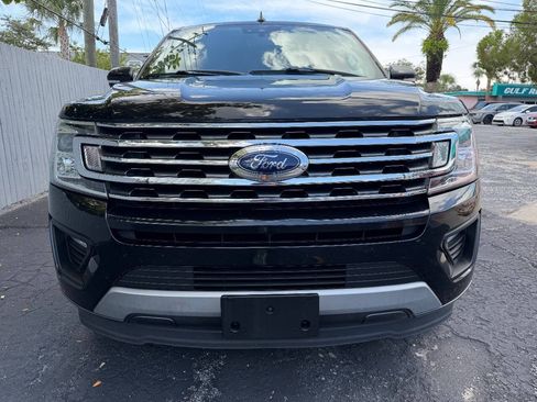 Used 2019 Ford Expedition Max XLT w/ Equipment Group 202A RWD image 2