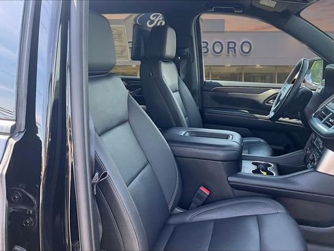 Used 2024 Chevrolet Tahoe Z71 w/ Z71 Off-Road Package AWD/4WD image 7