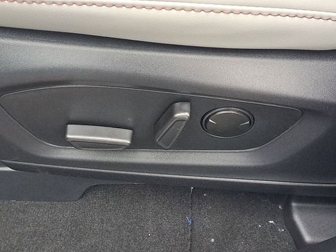 New 2026 Ford Explorer Active w/ Active Comfort Package image 8