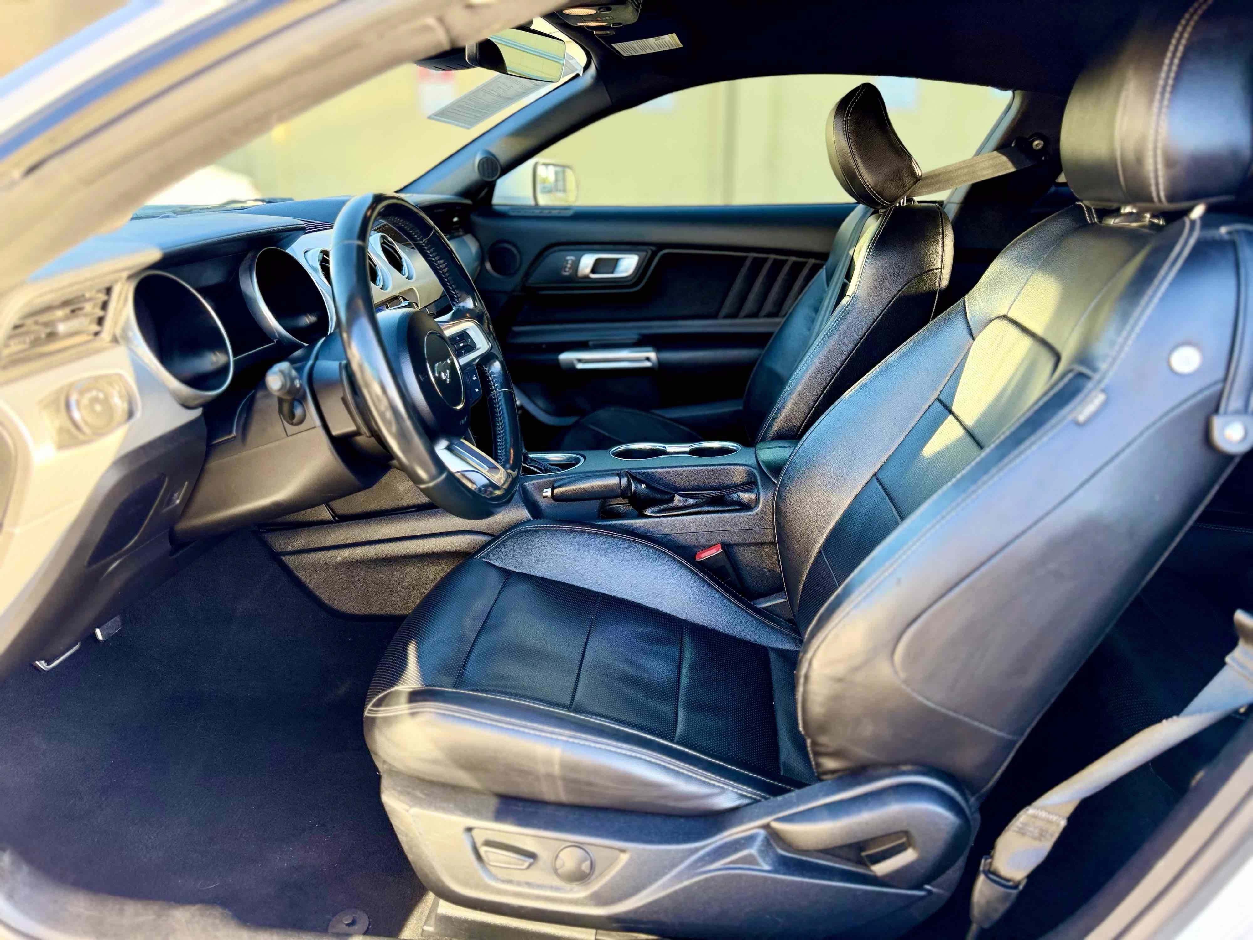 Used 2021 Ford Mustang Premium RWD image 13