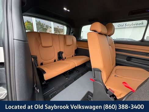New 2025 Volkswagen ID. Buzz Pro S RWD image 21