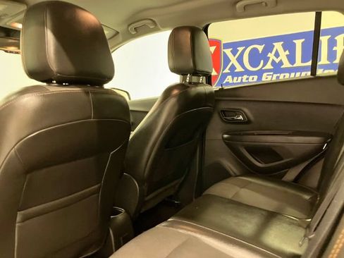 Used 2018 Chevrolet Trax LT w/ LT Convenience Package AWD/4WD image 31
