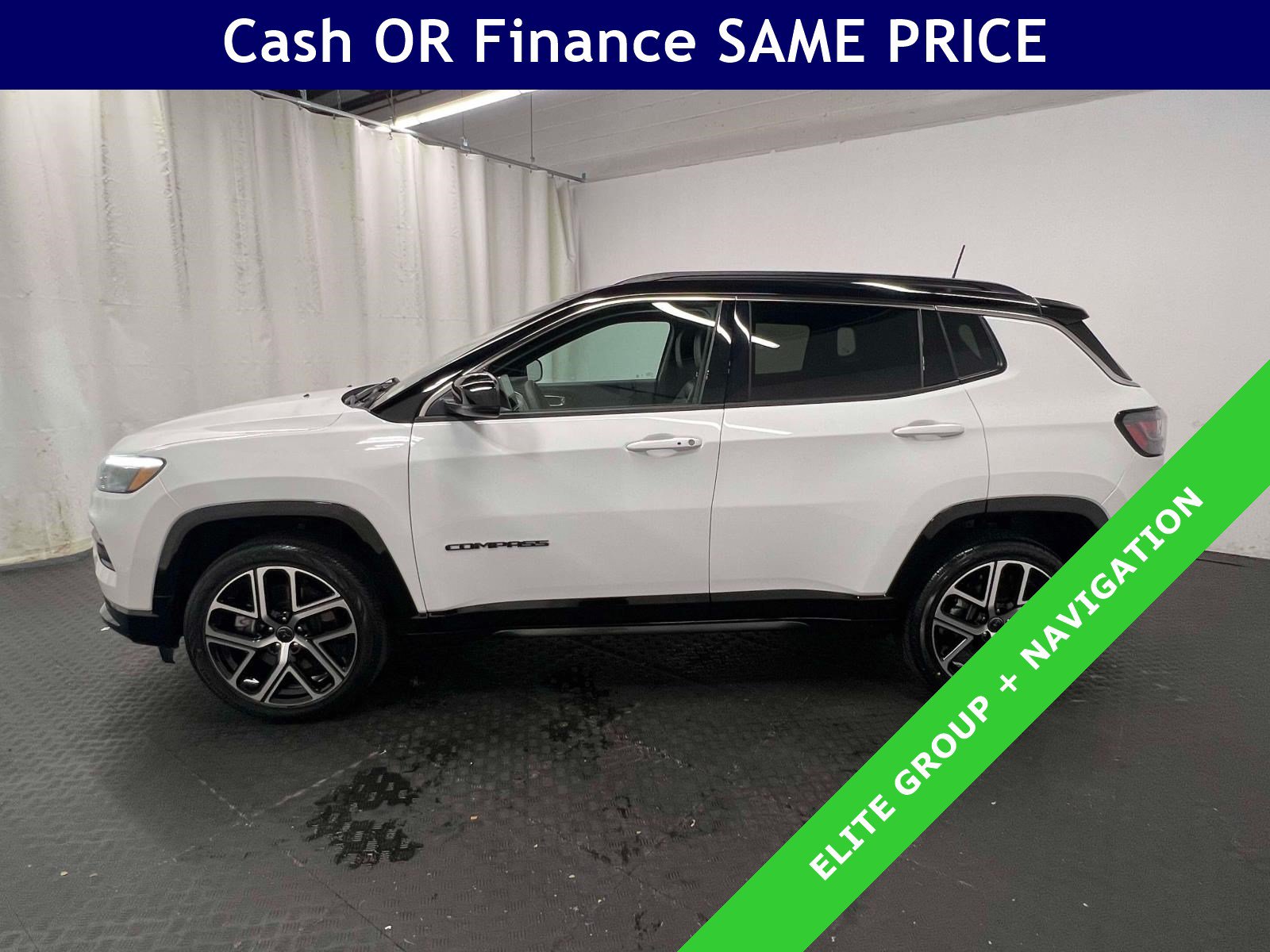 Used 2025 Jeep Compass Limited w/ Elite Group AWD/4WD image 11