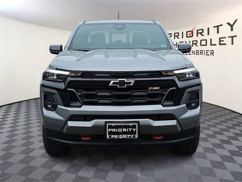 New 2025 Chevrolet Colorado Z71 image 2
