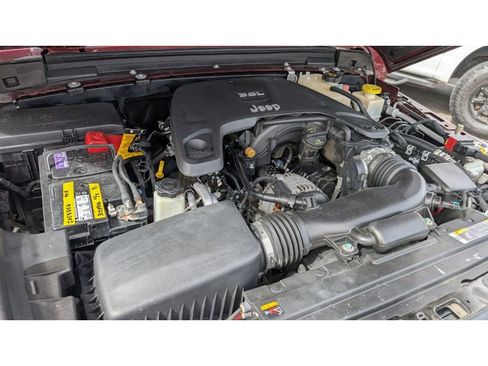 Used 2021 Jeep Gladiator Overland w/ Popular Equipment Package image 36