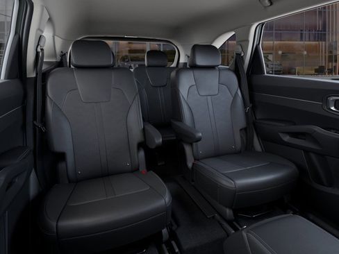 Certified 2025 Kia Sorento EX image 16