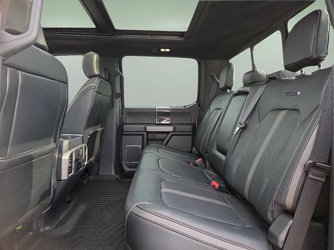 Used 2022 Ford F250 Platinum w/ FX4 Off-Road Package AWD/4WD image 10