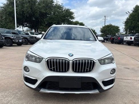 Used 2018 BMW X1 xDrive28i AWD/4WD image 2