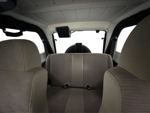 Used 2005 Jeep Wrangler Unlimited Rubicon image 15