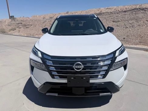 Certified 2024 Nissan Rogue Platinum image 2