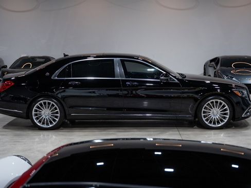 Used 2018 Mercedes-Benz Maybach S 560 4MATIC image 7
