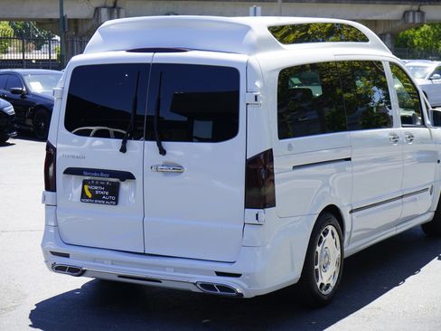 Used 2018 Mercedes-Benz Metris Passenger image 8