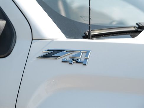 Used 2017 GMC Sierra 1500 SLT image 48