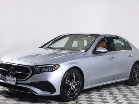 Used 2026 Mercedes-Benz E 350 4MATIC Sedan image 3