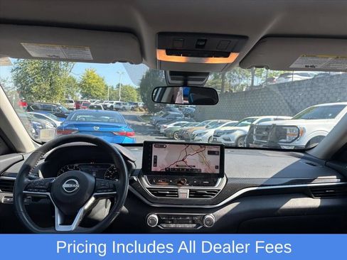 Used 2024 Nissan Altima 2.5 SR w/ SR Premium Package AWD/4WD image 6
