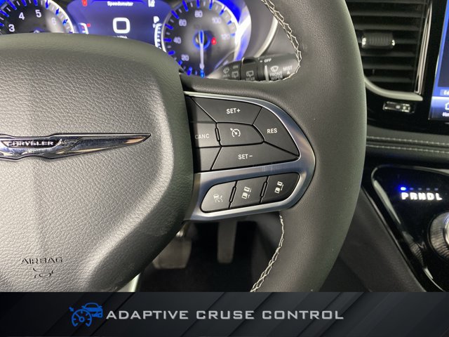 New 2026 Chrysler Pacifica Select FWD image 21