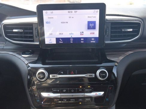 Used 2024 Ford Explorer Limited image 20