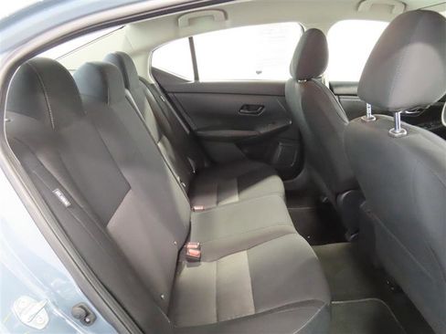 Used 2024 Nissan Sentra SV FWD image 33