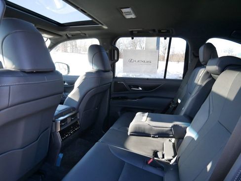 Certified 2026 Lexus LX 700h Luxury w/ Appearance Package AWD/4WD image 11
