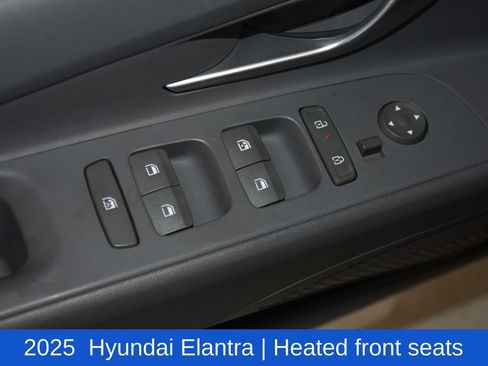 Used 2025 Hyundai Elantra SEL FWD image 23