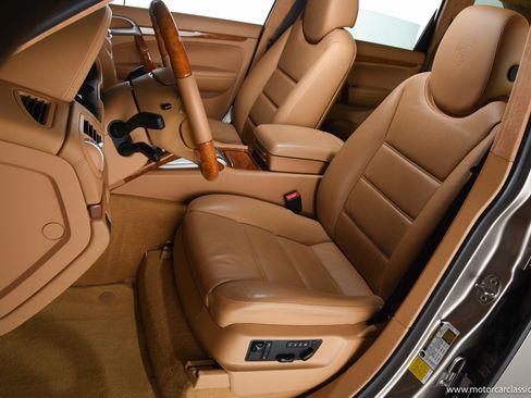 Used 2009 Porsche Cayenne Turbo S image 23