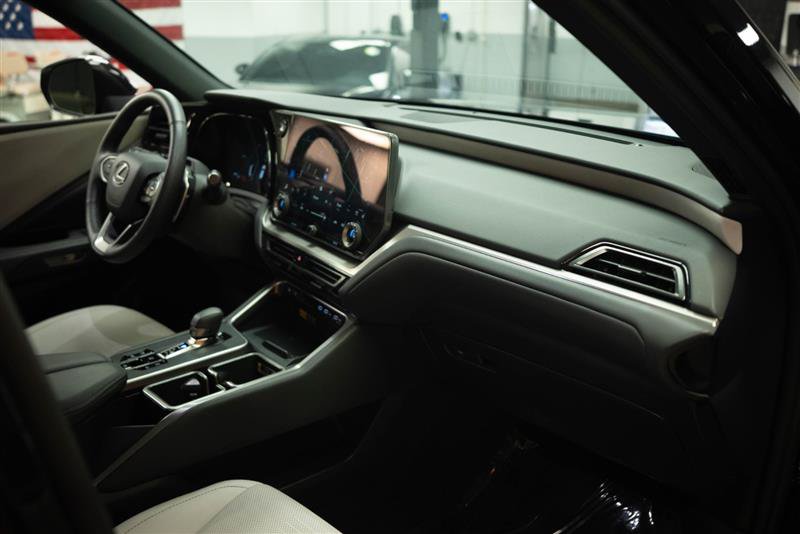Used 2026 Lexus TX 350 AWD w/ Technology Package image 15