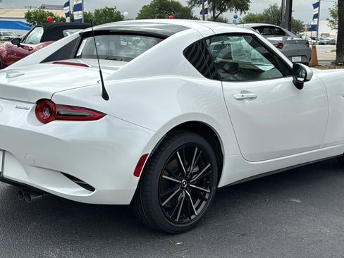 New 2026 MAZDA MX-5 Miata RF Grand Touring RWD image 8