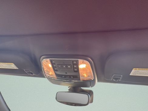 Used 2018 Jeep Grand Cherokee Limited AWD/4WD image 20