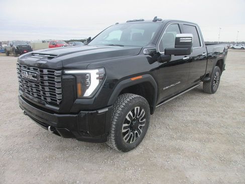 New 2026 GMC Sierra 2500 Denali Ultimate image 10