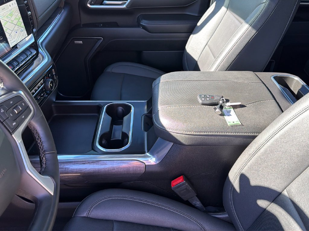 Used 2025 Chevrolet Silverado 3500 LTZ w/ LTZ Plus Package AWD/4WD image 25