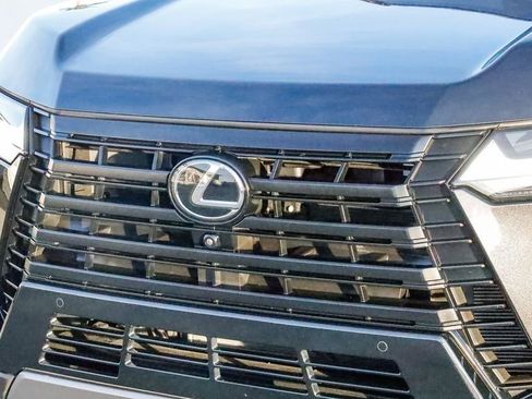 Used 2024 Lexus GX 550 550 Overtrail image 5