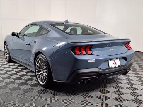 Used 2025 Ford Mustang GT Premium RWD image 5