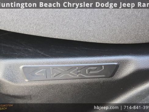 Used 2024 Jeep Wrangler Unlimited image 45