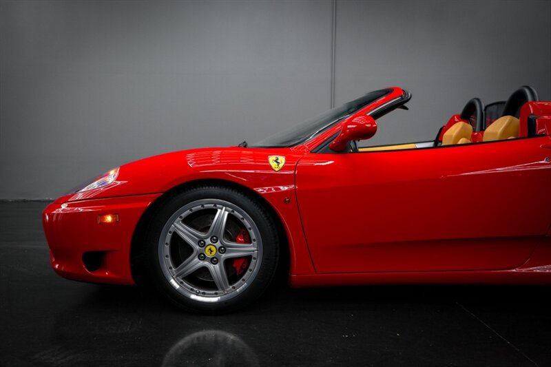 Used 2005 Ferrari 360 Spider RWD image 5